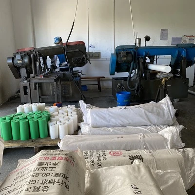 Arrivo delle materie prime e preparazione per la produzione per gli ordini dei clienti